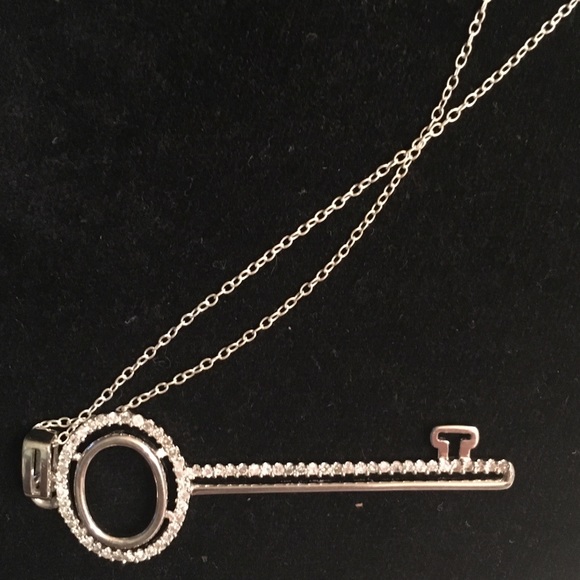 Jewelry - Silver and Diamonds 💎 Necklace